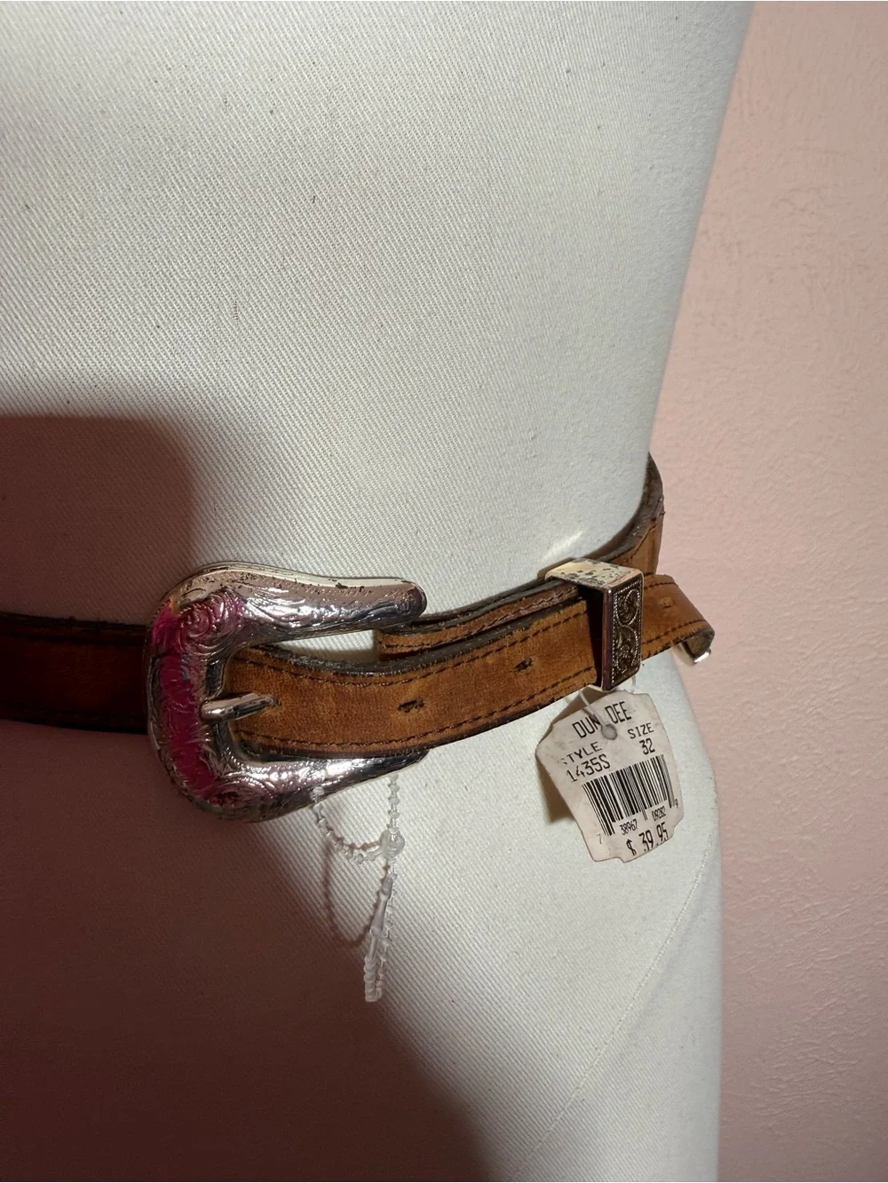 Vintage southwestern leather silver Heart Concho Skinny rodeo princess Belt 32 - Picture 8 of 17